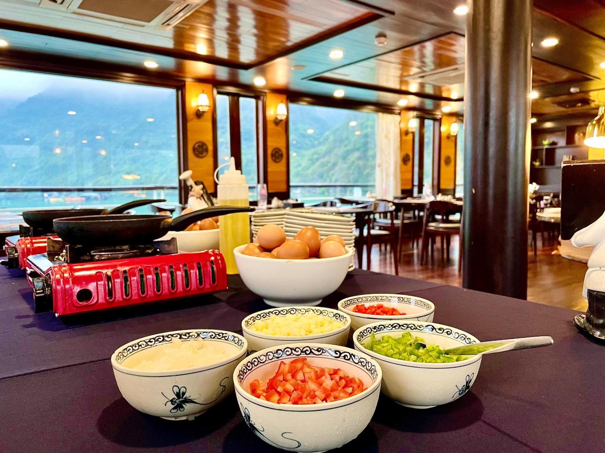 V'Spirit Cruise Hotel Ha Long Exterior photo