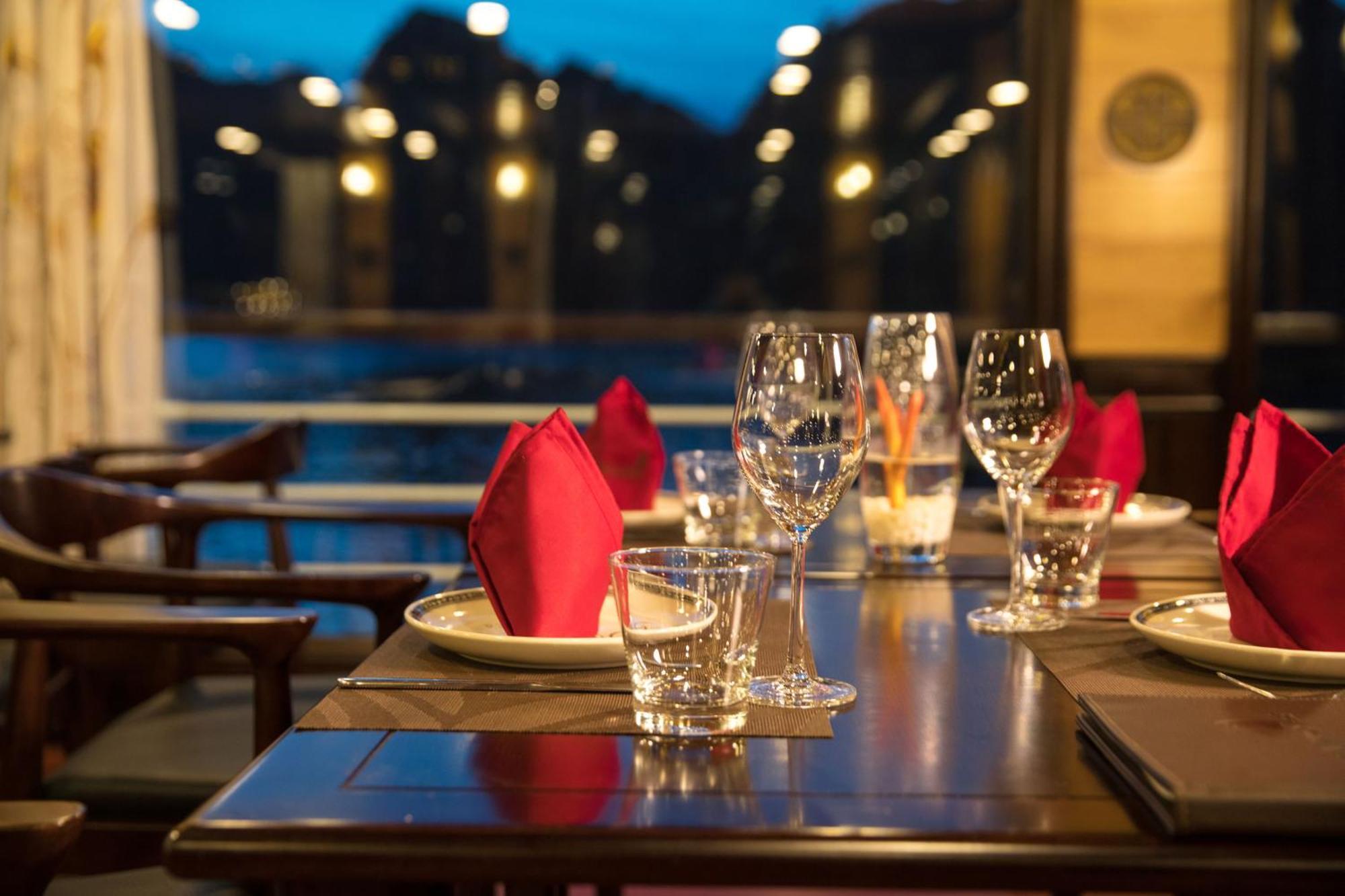 V'Spirit Cruise Hotel Ha Long Exterior photo